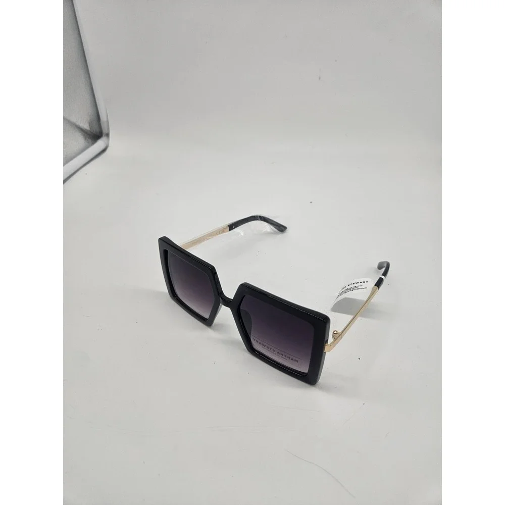 Martha Stewart Women's Square Sunglasses Black Frame Gradient Brown Lens